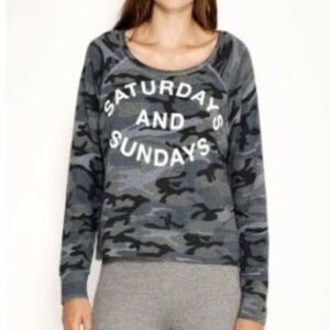 Sundry Saturday And Sunday Sweatshirt 1/S Distressed Weekend Pullover Camo Top